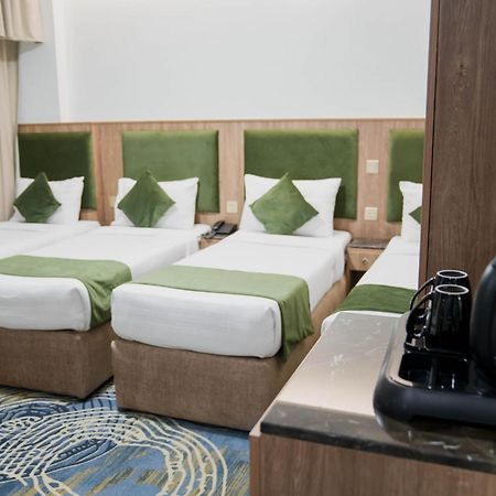 Hayah Plaza Hotel Medina Esterno foto